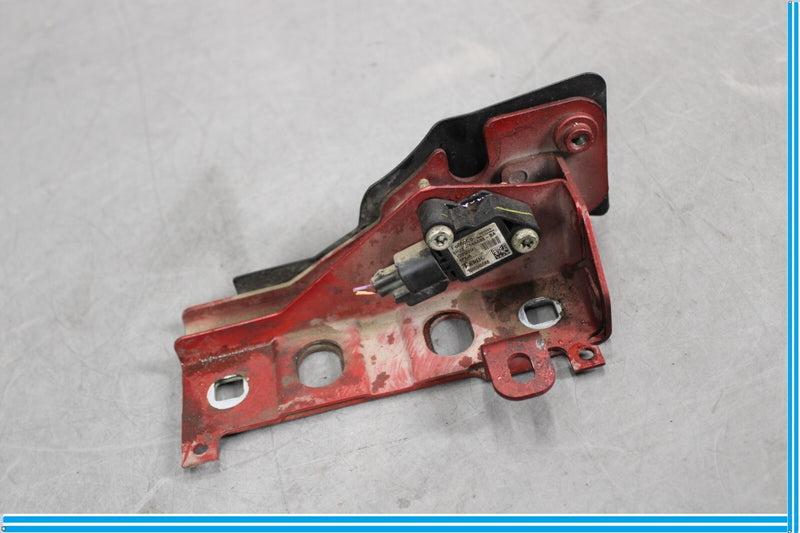 Load image into Gallery viewer, 10-13 Land Rover Range Rover Sport Front Left Driver Side Chassis Bracket Oem