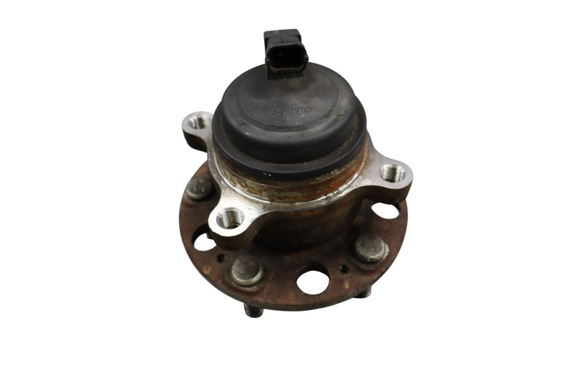 Load image into Gallery viewer, 09-14 Hyundai Genesis Front Left Side Wheel Hub Bearing Assembly 51750-3MXXX Oem