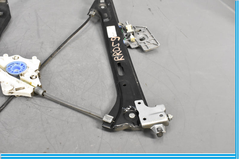 Load image into Gallery viewer, 06-11 Mercedes CLS550 W219 Rear Right Side Door Window Regulator w/o Motor Oem