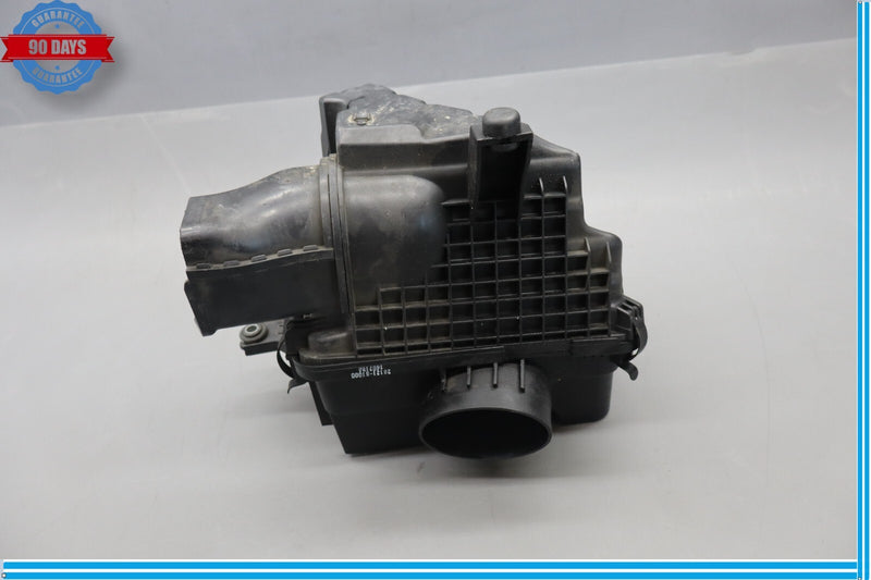 Load image into Gallery viewer, 15-19 Hyundai Genesis G80 Front Left Driver Side Air Intake Filter Box Oem
