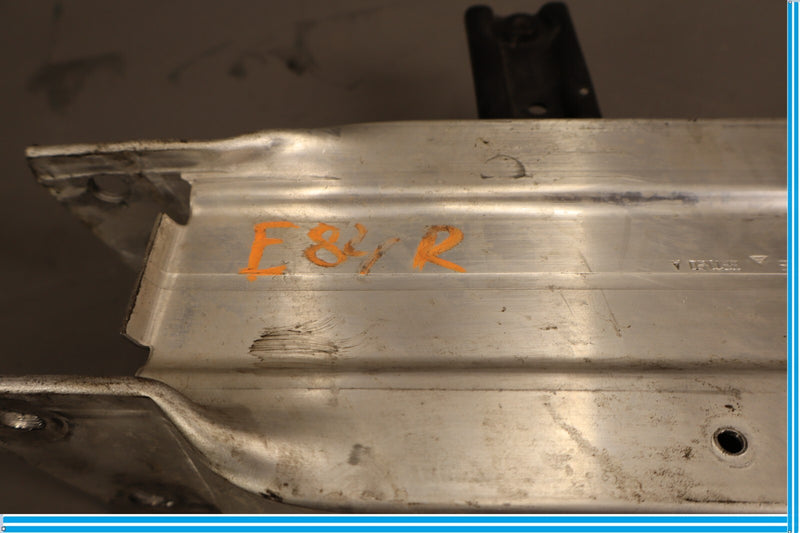 Load image into Gallery viewer, 12-18 Mercedes CLS550 E350 Front Right Side Bumper Bracket Shock Absorber Oem