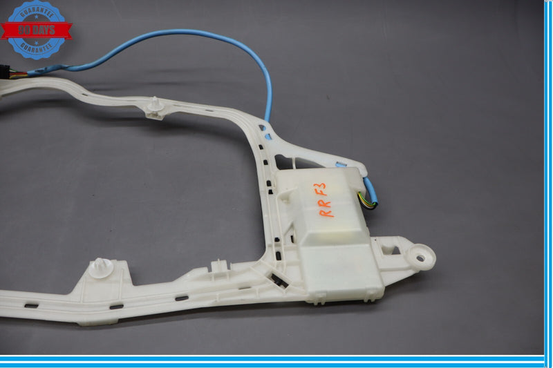 Load image into Gallery viewer, 00-06 Mercedes S600 W220 Rear Right Passenger Side Keyless Go Entry Antenna Oem