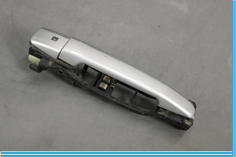 Load image into Gallery viewer, 96-03 Mercedes W210 E320 E430 Front Right Passenger Side Door Handle Silver Oem