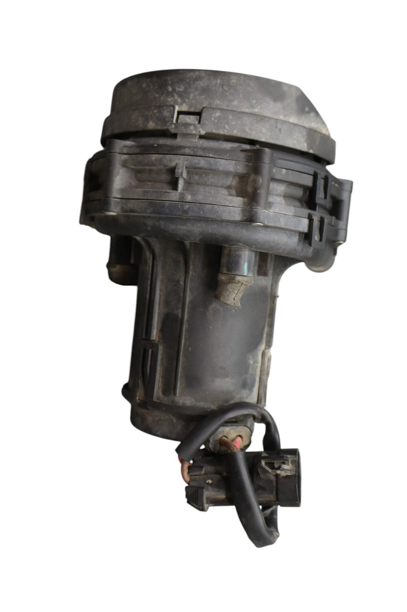 Load image into Gallery viewer, 03-12 Maserati Quattroporte Smog Secondary Air Injection Pump 72247204 Oem