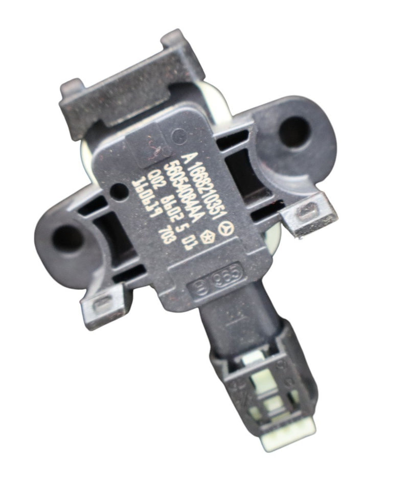 Load image into Gallery viewer, 14-18 Mercedes CLA250 C117 Front Left Driver Side Door Window Regulator Oem