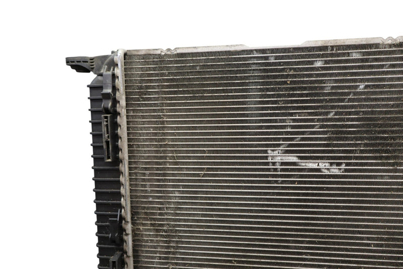 Load image into Gallery viewer, 10-17 Audi A4 A5 Q5 2.0L Front Engine Cooling Radiator Assembly 8K0121251T Oem