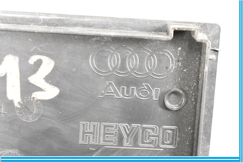 Load image into Gallery viewer, 09-16 Audi A4 Battery Jumper Access Cover 8K1819424 Oem