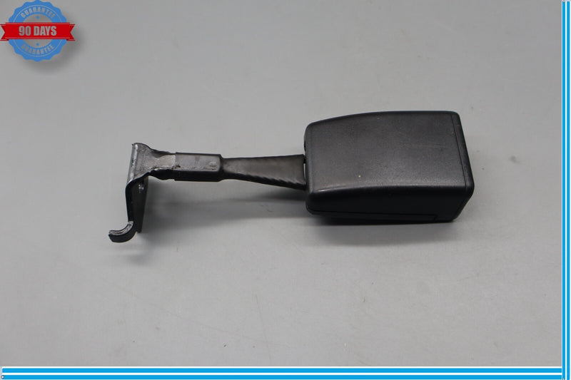 Load image into Gallery viewer, 14-19 Maserati Ghibli Rear Right Passenger Side Lower Seat Belt Buckle Black Oem