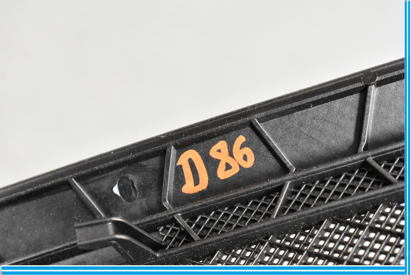 Load image into Gallery viewer, 08-11 Mercedes W204 C300 C350 Front Left Driver Dash Air Vent Trim Cover Oem