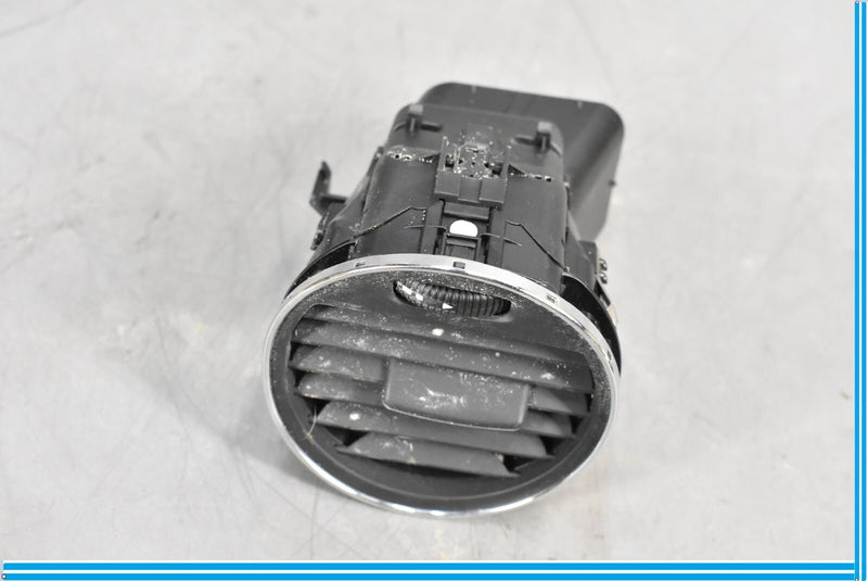 Load image into Gallery viewer, 06-11 Mercedes CLS550 CLS500 W219 Right Passenger Side Dash Air Vent Oem