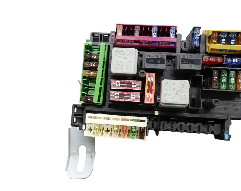 Load image into Gallery viewer, 10-18 Mercedes W218 CLS550 E350 E400 Rear SAM Fuse Box Relay Control Oem