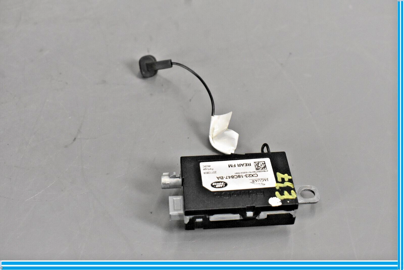 Load image into Gallery viewer, 09-15 Jaguar XF XFR X250 Radio FM Control Antenna Amplifier Module Unit Oem