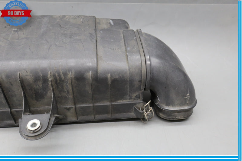 Load image into Gallery viewer, 04-08 Maserati Quattroporte Lower Air Intake Cleaner Filter Box Duct Black Oem