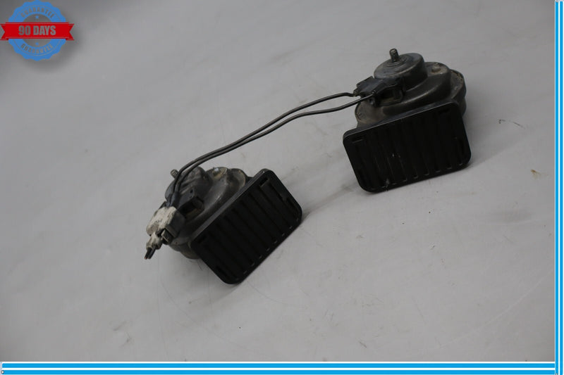 Load image into Gallery viewer, 10-18 Jaguar X351 XJ XJL Left and Right Low and High Tone Signal Horn Set Oem