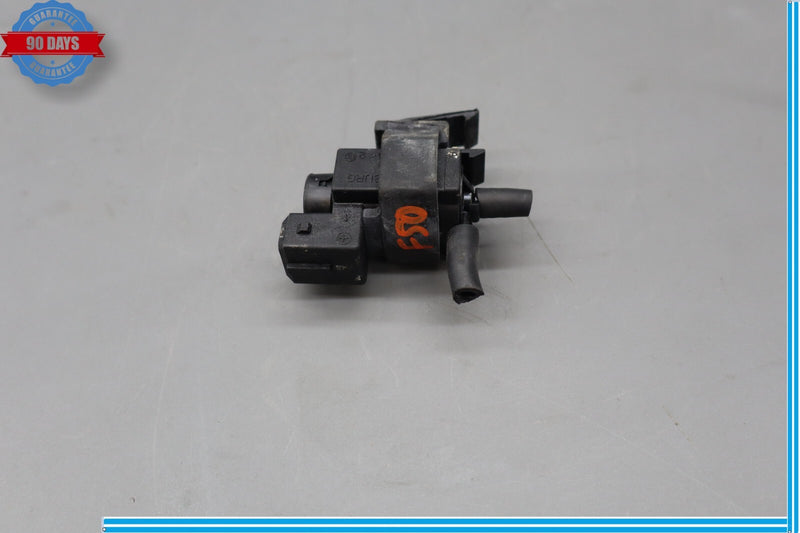 Load image into Gallery viewer, 09-15 BMW 750Li 750Li xDrive Electric Vacuum Valve Control Solenoid Oem