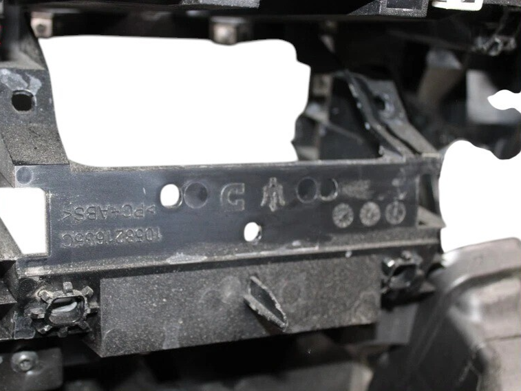 Load image into Gallery viewer, 14-17 Maserati Quattroporte M156 Dashboard Dash Board Panel Trim Assembly OEM