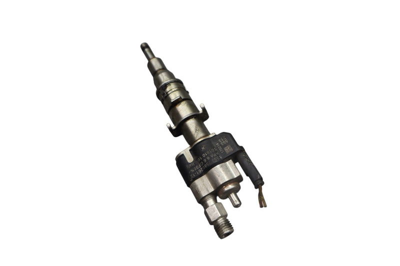 Load image into Gallery viewer, 07-17 BMW 650i 740i 740Li 750i Engine Fuel Injector 13538616079 Oem
