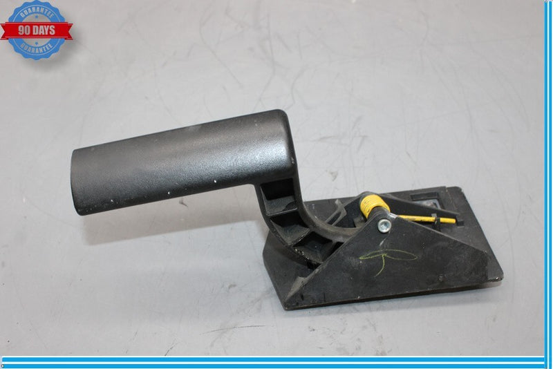 Load image into Gallery viewer, 03-07 HUMMER H2 Rear Right Passenger Side Interior Door Handle Oem