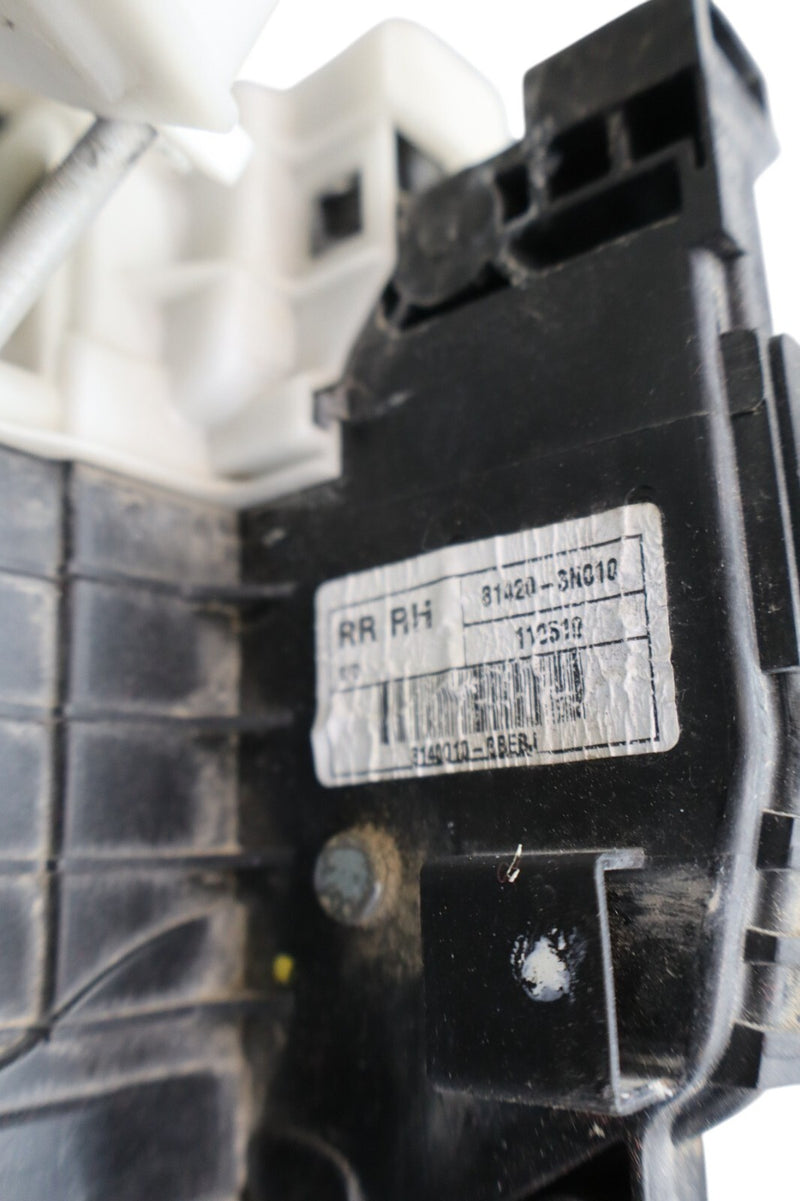 Load image into Gallery viewer, 11-16 Hyundai Equus SIG Rear Right Passenger Side Door Lock Latch Actuator Oem