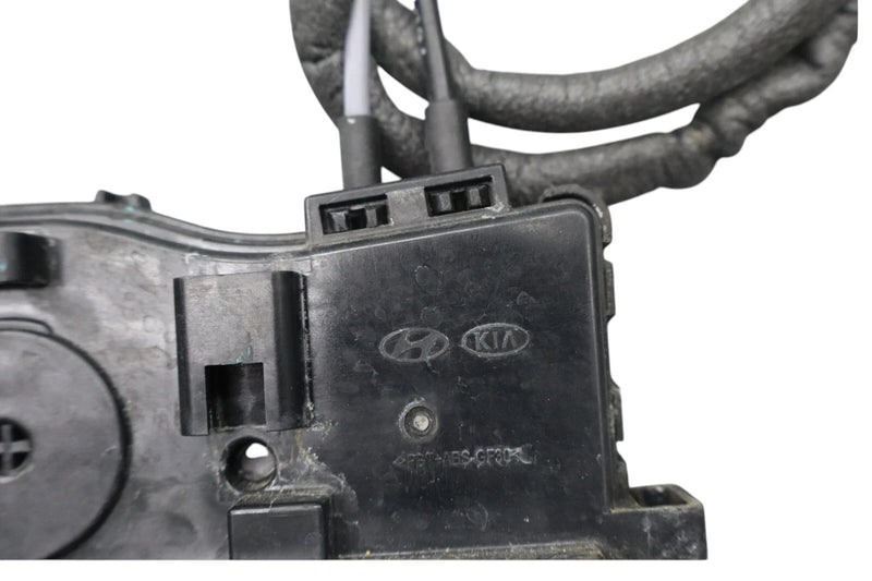 Load image into Gallery viewer, 15-20 Hyundai Genesis Rear Right Passenger Side Door Lock Latch Assembly OEM