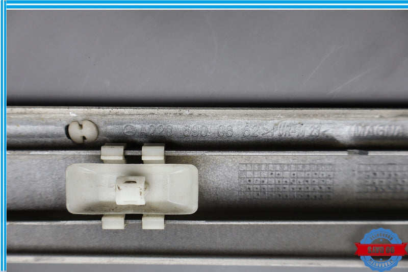 Load image into Gallery viewer, 00-06 Mercedes S500 S600 Front Right Side Side Exterior Door Trim Molding Oem