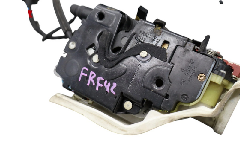 Load image into Gallery viewer, 06-12 Bentley Continental Front Right Door Lock Latch Key Go Actuator Black Oem