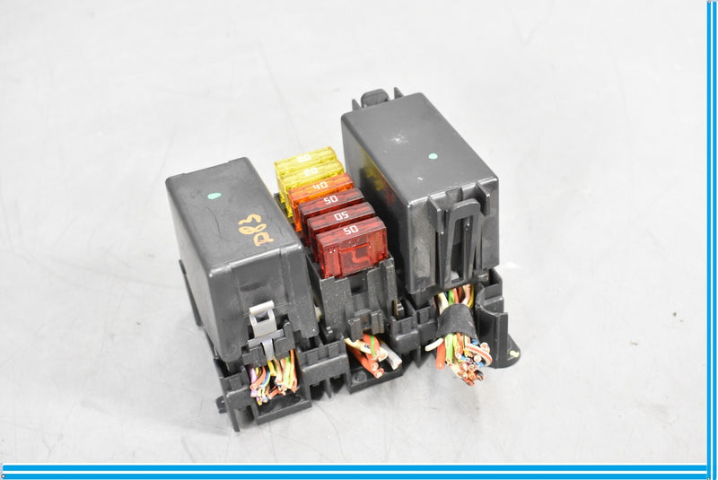 Load image into Gallery viewer, 03-12 Maserati Quattroporte Rear Trunk Positive Fuse Box Relay Junction Oem