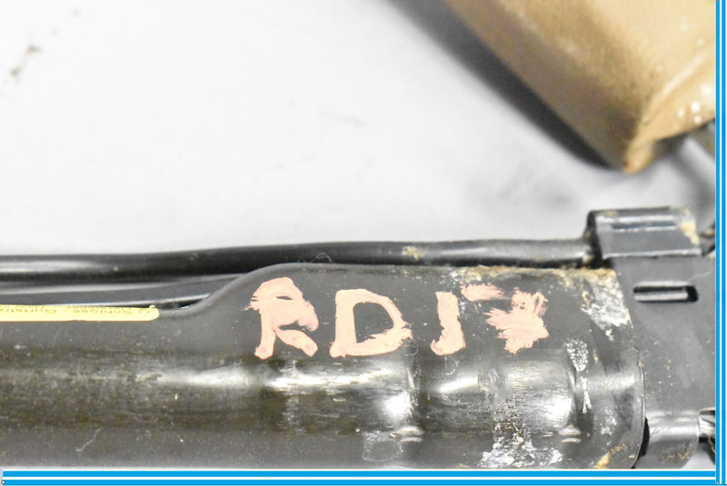 Load image into Gallery viewer, 07-13 Mercedes S550 S600 W221 Front Right Passenger Seat Belt Buckle Oem