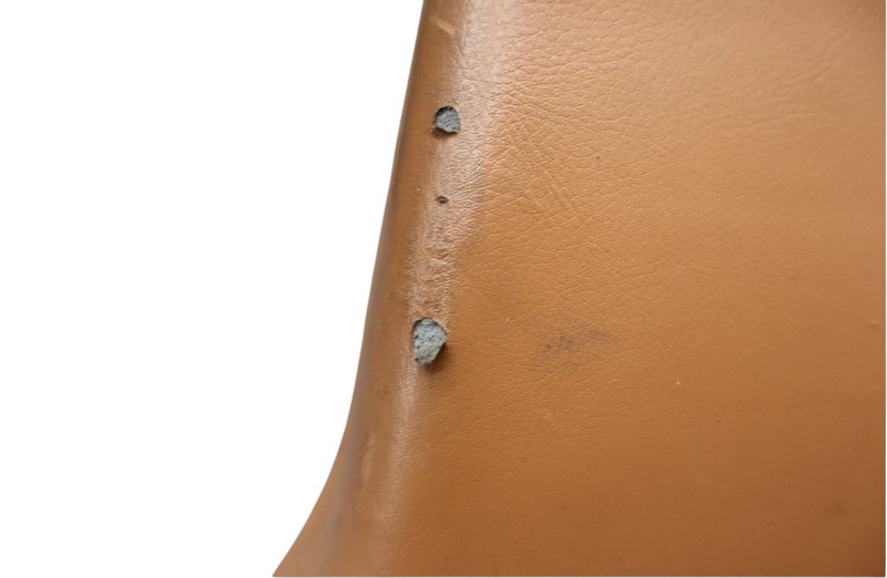 Load image into Gallery viewer, 03-13 Maserati Quattroporte M139 Front Right Side Lower B-Pillar Cover Trim Oem