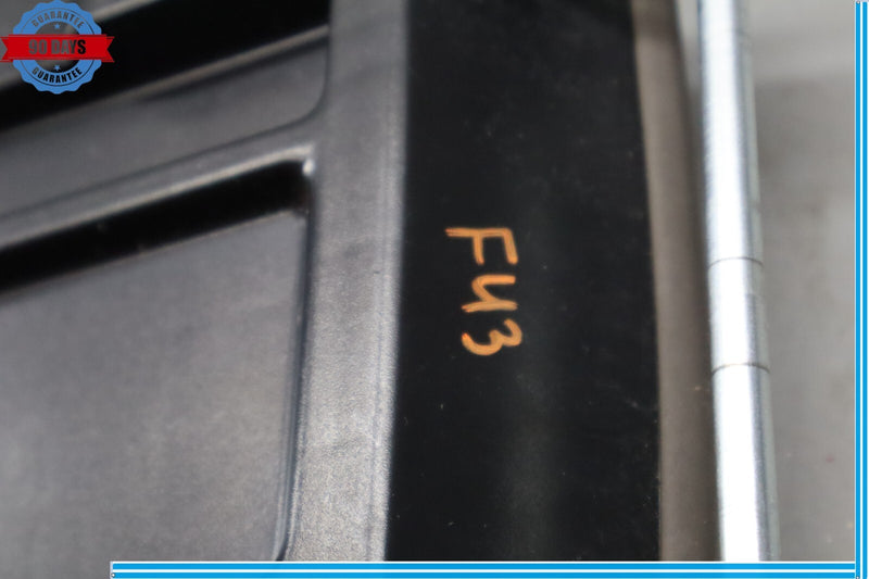 Load image into Gallery viewer, 10-12 Land Rover Range Rover HSE Front Center Console Armrest Lid Cover Oem