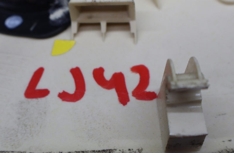 Load image into Gallery viewer, 11-17 Audi A8 A8 Quattro Front Left Driver Side Seat Switch Trim Cover Oem