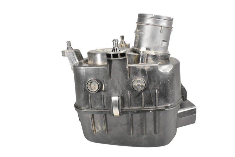 Load image into Gallery viewer, 14-18 Maserati Ghibli Engine Air Intake Cleaner Housing Box 0280218281 Oem