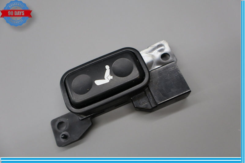 Load image into Gallery viewer, 01-06 Lexus LS430 SC430 Front Left Driver Side Seat Lumbar Control Switch Oem