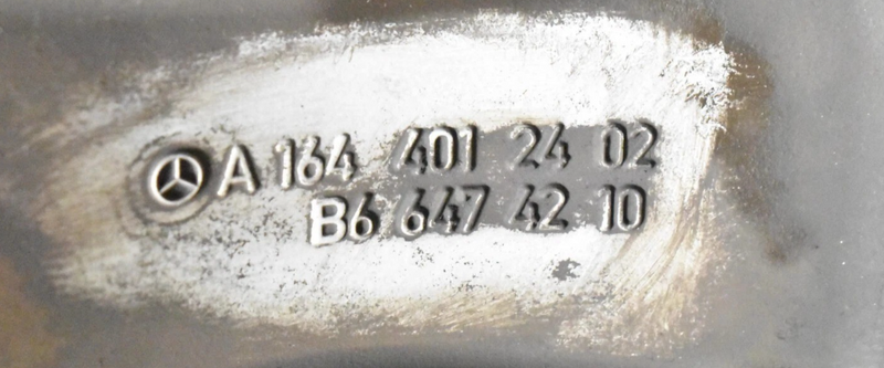 Load image into Gallery viewer, 07-13 Mercedes W164 GL450 8-1/2J X 20H2 Alloy Rim Wheel Sliver A1644012402 Oem