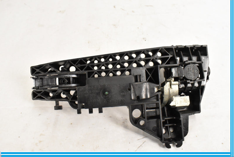 Load image into Gallery viewer, 2009-2016 Audi A5 Front Door Exterior Handle Passenger Side 09-16 A4 OEM