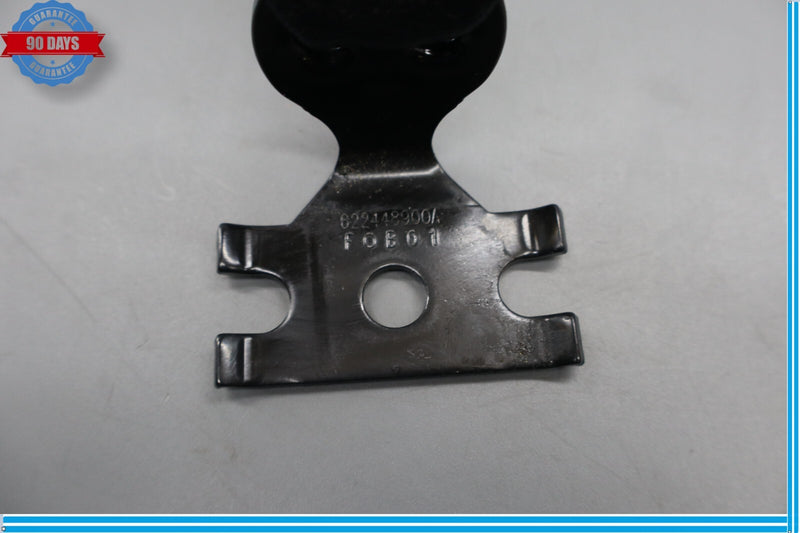 Load image into Gallery viewer, 14-17 Maserati Ghibli Rear Left Side Center Seat Belt Seatbelt Buckle Oem