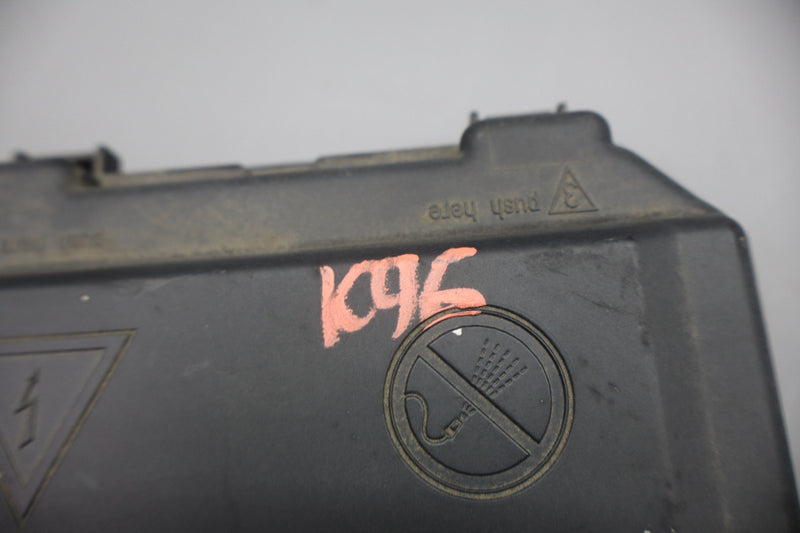 Load image into Gallery viewer, 12-18 BMW 320i 328i 428i F30 Power Distribution Fuse Box Module Cover Oem