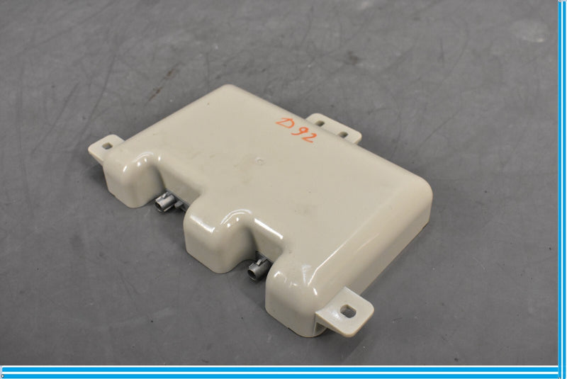 Load image into Gallery viewer, 12-18 BMW 650i Rear Right Side Multiband Mounted Antenna Module Unit Oem