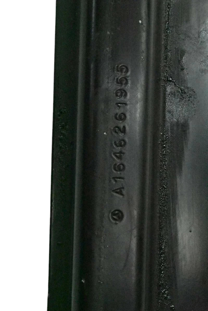 Load image into Gallery viewer, 07-12 Mercedes X164 GL450 GL320 ML550 Front Lower Radiator Support Bracket OEM
