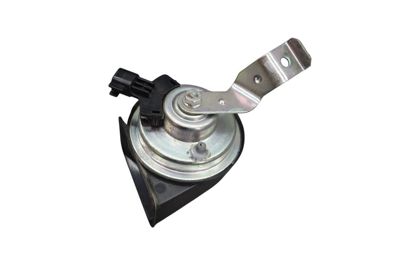 Load image into Gallery viewer, 14-17 Maserati Ghibli M157 Left Side High Tone Note Pitch Horn Siren Oem