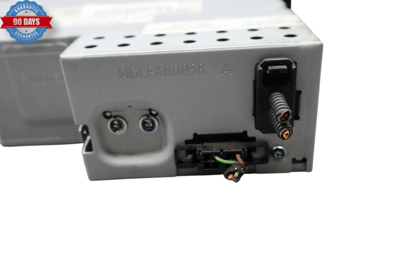 Load image into Gallery viewer, 07-09 Audi Q7 4L Dash Mounted Audio Player 6 Disc CD Reciever Unit 4L0035111 Oem