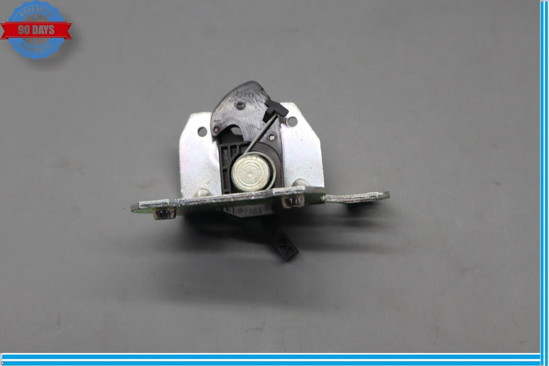 Load image into Gallery viewer, 08-14 Mercedes C250 C300 C350 Rear Right Side Folding Lock Latch Oem