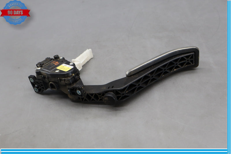 Load image into Gallery viewer, 11-18 Volkswagen VW Touareg Engine Gas Accelerator Acceleration Pedal Oem