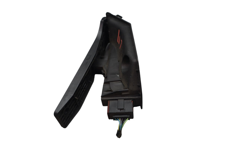 Load image into Gallery viewer, 17-23 Alfa Romeo Giulia 952 Engine Acceleration Throttle Gas Pedal Sensor Oem