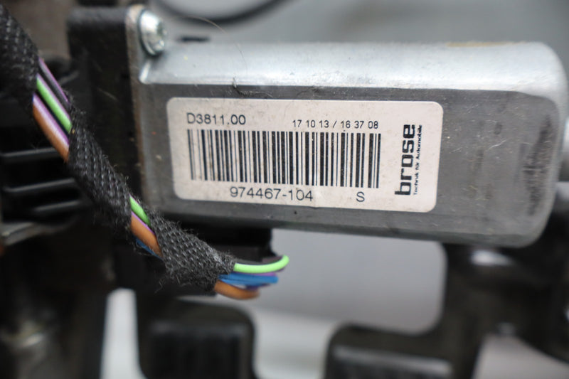 Load image into Gallery viewer, 12-20 Mercedes R172 SLK350 SLK250 Right Side Seat Track Rail Frame w/ Motors Oem