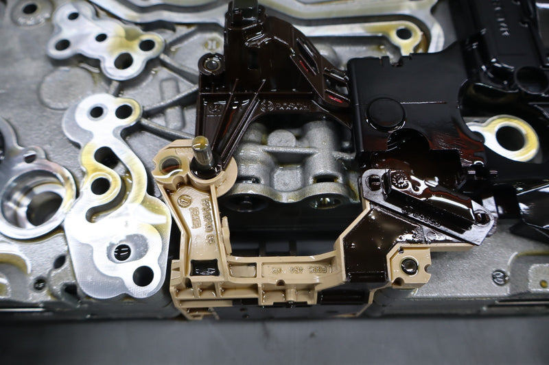 Load image into Gallery viewer, 12-15 Audi A6 A7 Quattro Automatic Transmission Mechatronic Valve Body Oem