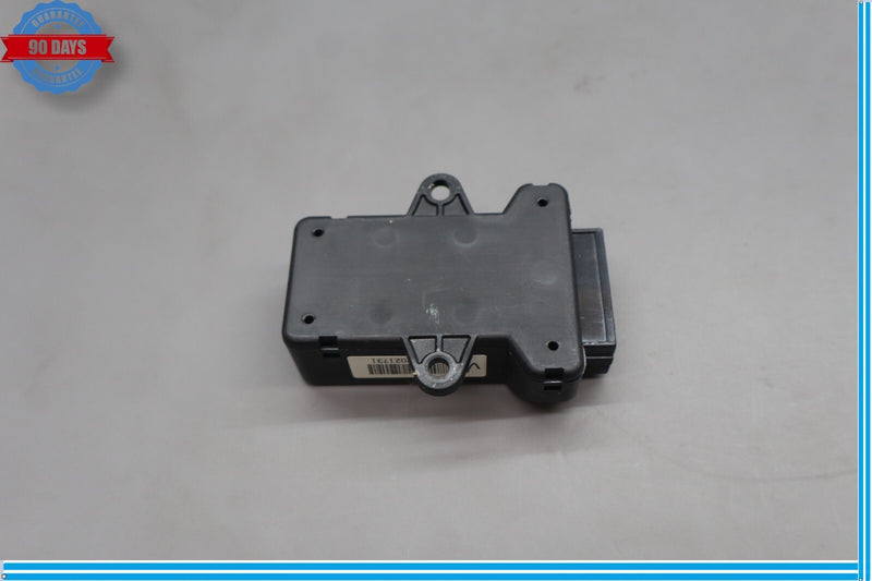 Load image into Gallery viewer, 15-20 Hyundai Genesis Rear Left Or Right Seat Heat Warmer Control Module Oem