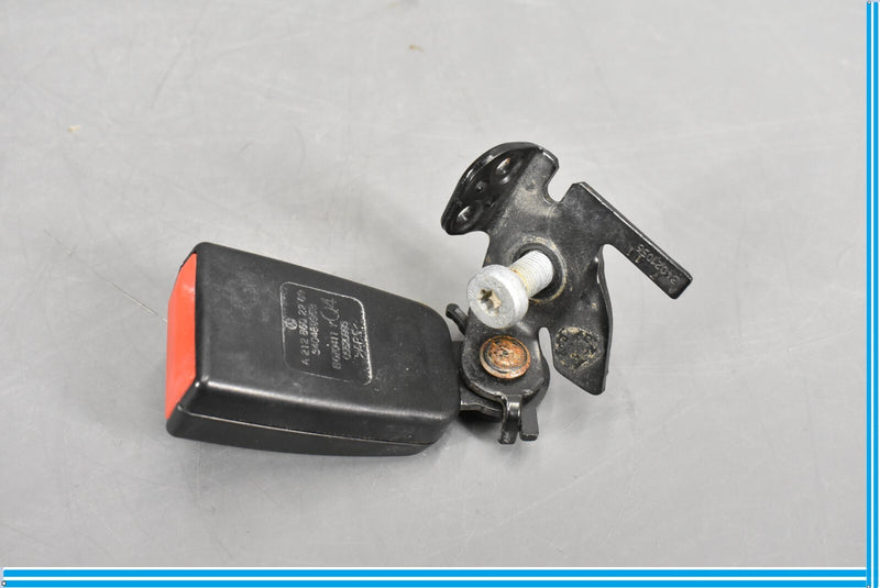 Load image into Gallery viewer, 12-18 Mercedes CLS550 W218 Rear Right Passenger Side Seat Belt Buckle Oem