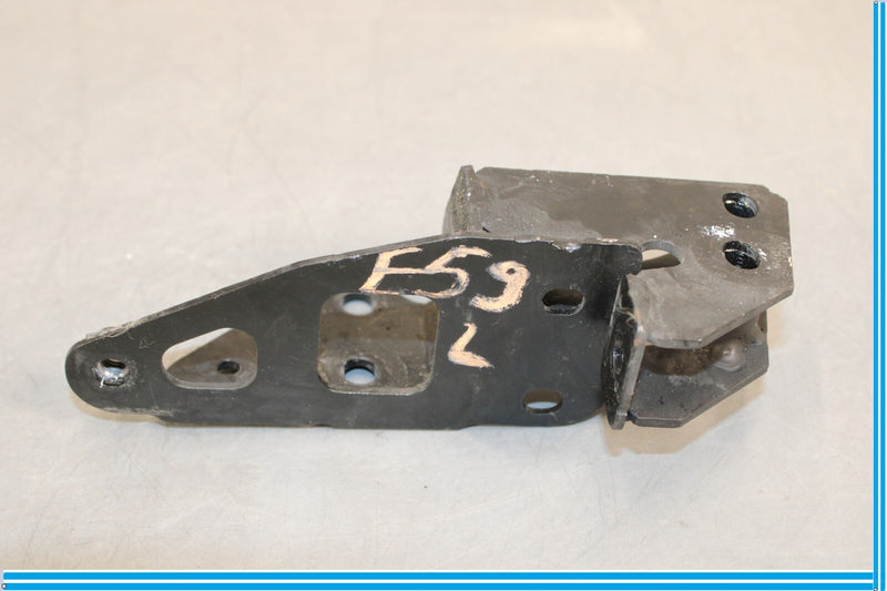 Load image into Gallery viewer, 11-18 Audi A8 Quattro Left Driver Side Subframe Sub Frame Mount Bracket Oem