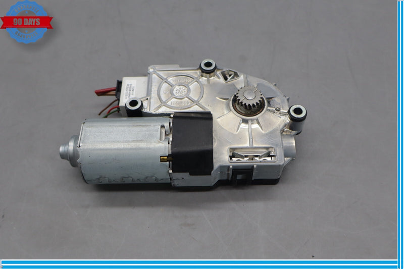 Load image into Gallery viewer, 11-17 Volkswagen Touareg Rear Panoramic Sunroof Sun Roof Motor Assembly Oem